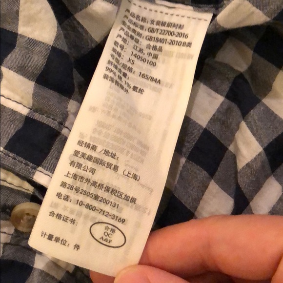 Abercrombie blouse with tie front - Picture 3 of 5